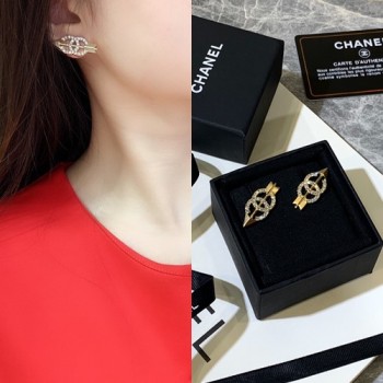 샤넬 C로고 귀걸이