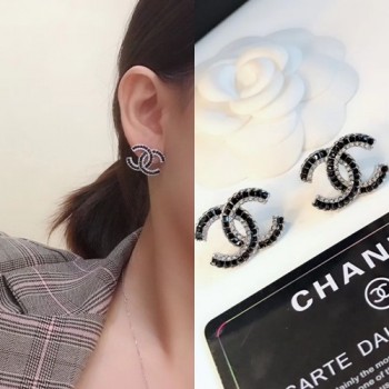 샤넬 C로고 귀걸이