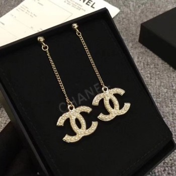 샤넬 C로고 드롭 귀걸이